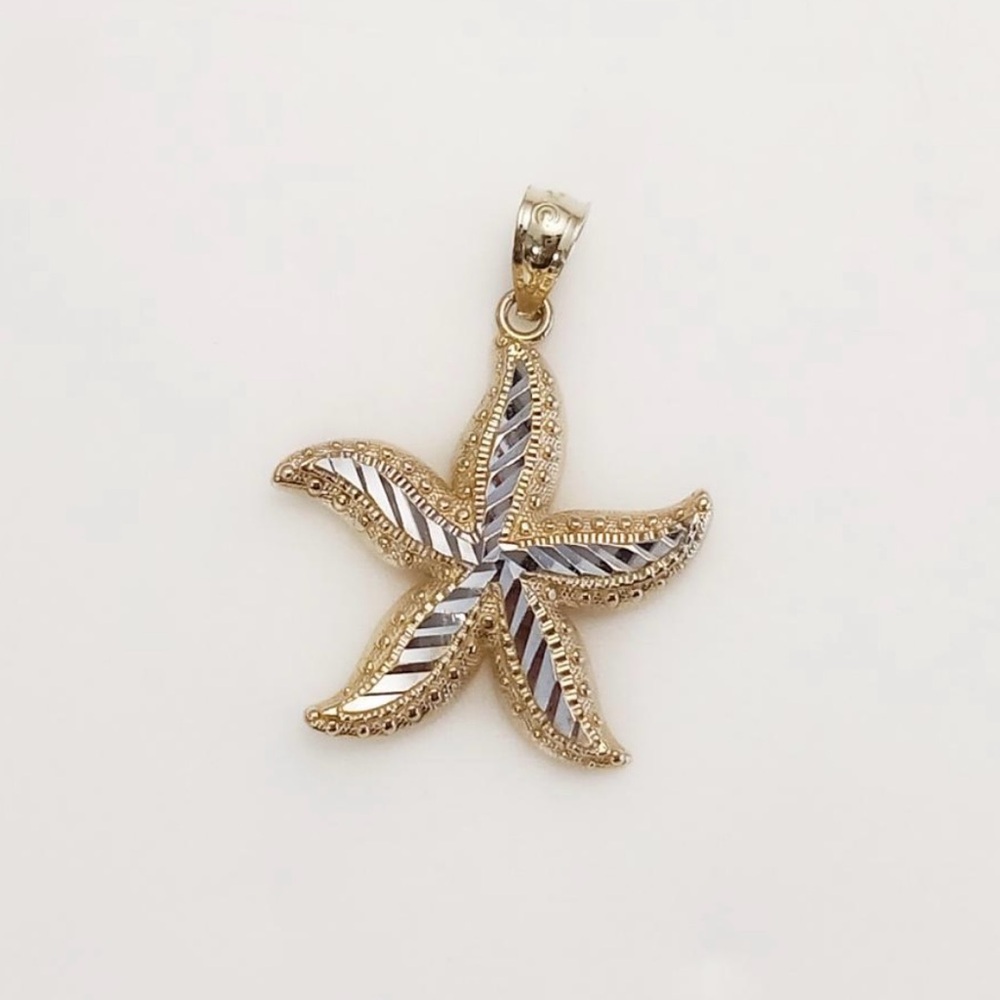 Gold and Silver Starfish Pendant. 14k yellow and white gold diamond cut texture. - Picture 3 of 6